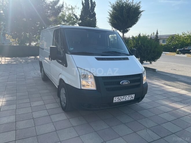 Ford Transit-2