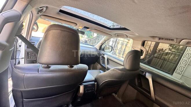 Toyota Land Cruiser Prado 2012, 182,000 km - 2.7 л - Bakı