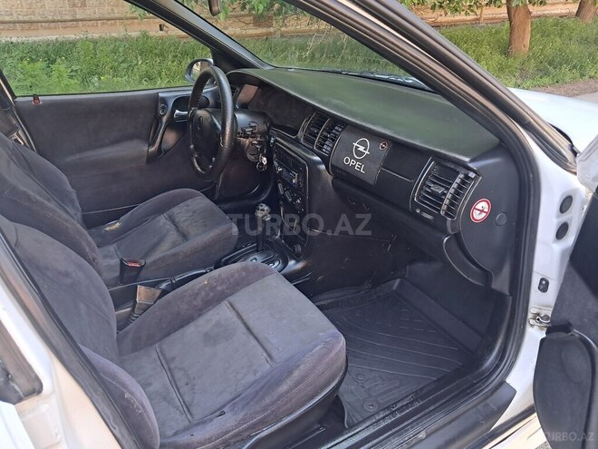 Opel Vectra 2000, 350,000 km - 1.8 l - Qazax