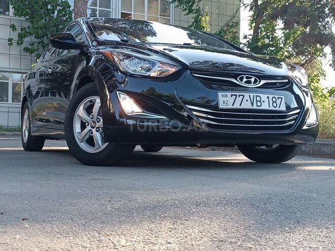Hyundai Elantra-6