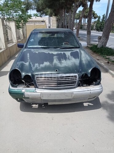 Mercedes E 230 1995, 350,000 km - 2.3 l - Bakı