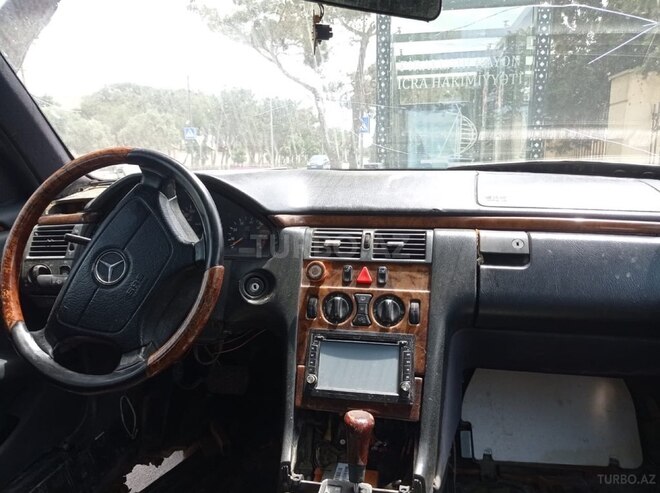 Mercedes E 230 1995, 350,000 km - 2.3 l - Bakı