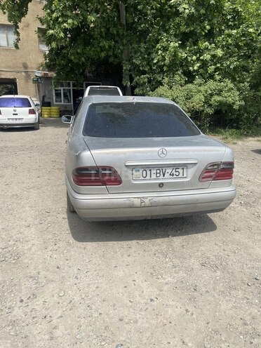 Mercedes E 300 d 1997, 845,455 km - 3.0 l - Mingəçevir