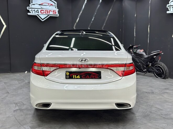 Hyundai Azera-7