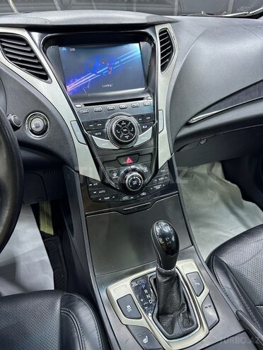 Hyundai Azera-18