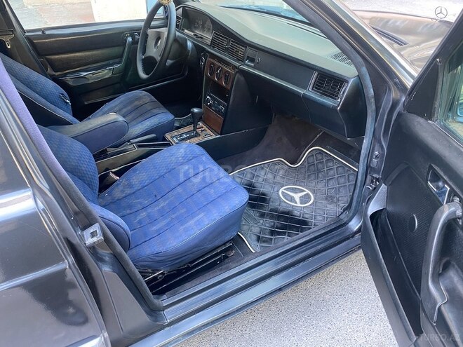Mercedes 190 1992, 369,951 km - 2.0 l - Bakı