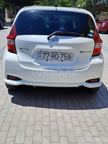 Nissan Note-7