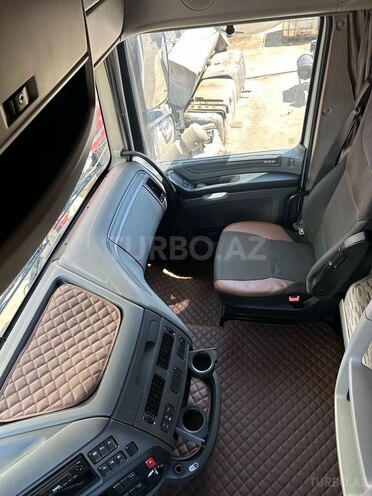 DAF 105 XF-18