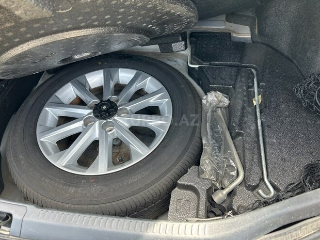Toyota Camry-7