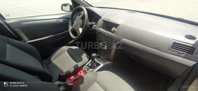 Opel Astra 2006, 350,000 km - 1.3 l - Şəki