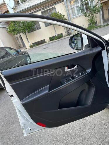 Kia Sportage 2012, 190,000 km - 2.0 l - Bakı