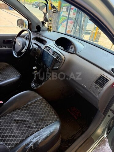 Hyundai Matrix 2006, 216,000 km - 1.5 l - Ağcabədi