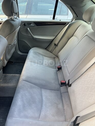 Mercedes C 180 2001, 334,000 km - 2.0 л - Bakı