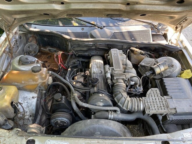 Ford  1986, 220,000 km - 2.0 l - Balakən