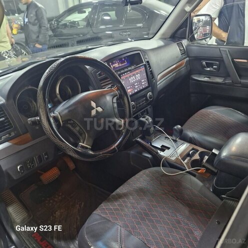 Mitsubishi Pajero 2008, 339,000 km - 3.0 l - Bakı