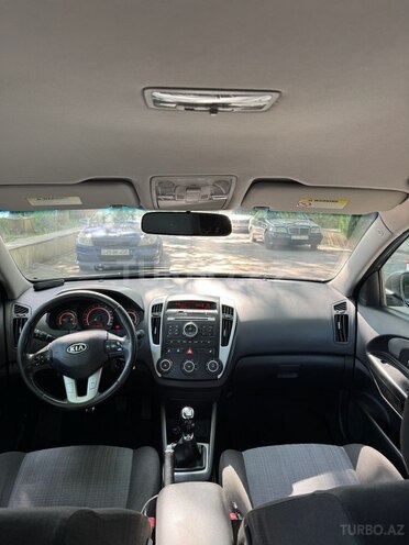 Kia Ceed 2009, 370,000 km - 1.6 л - Ağcabədi