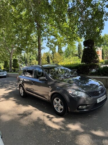 Kia Ceed 2009, 370,000 km - 1.6 л - Ağcabədi