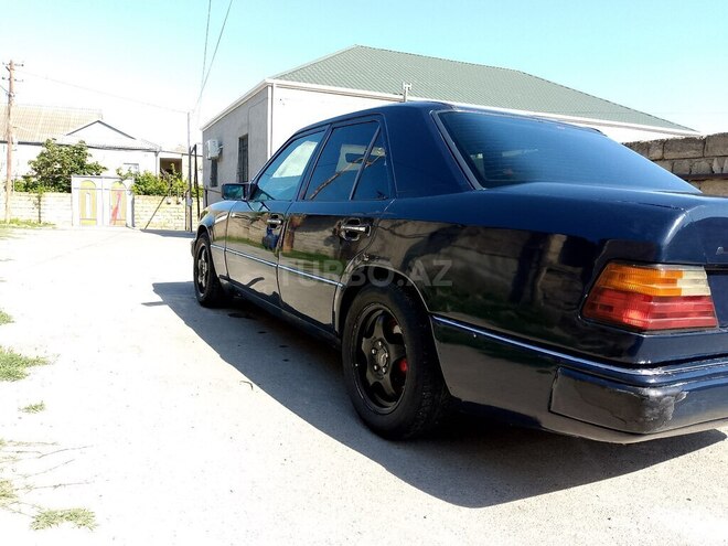 Mercedes E 230 1991, 318,388 km - 2.3 l - Bakı