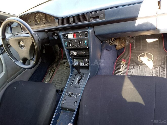 Mercedes E 230 1991, 318,388 km - 2.3 l - Bakı