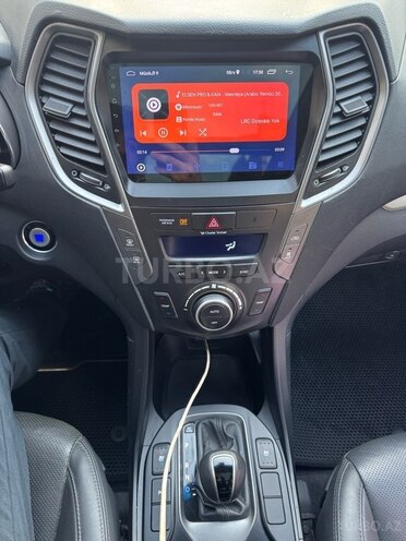 Hyundai Grand Santa Fe-7
