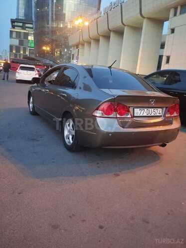 Honda Civic 2007, 398,004 km - 1.6 l - Qazax