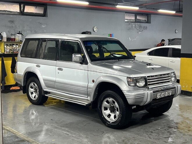 Mitsubishi Pajero 1995, 450,000 km - 2.8 l - Bakı