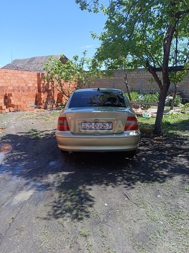 Opel Vectra 1996, 500,000 km - 2.0 l - Bakı