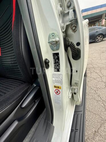 Toyota Land Cruiser Prado 2012, 165,000 km - 2.7 l - Bakı