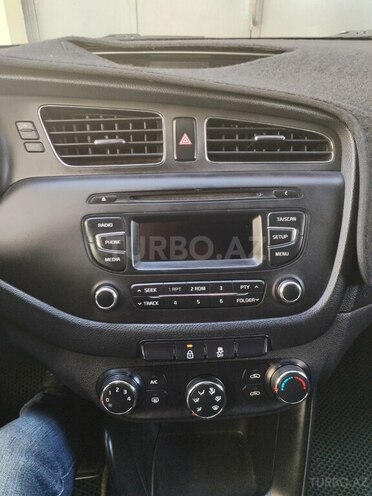 Kia  2012, 270,000 km - 1.4 l - Bakı