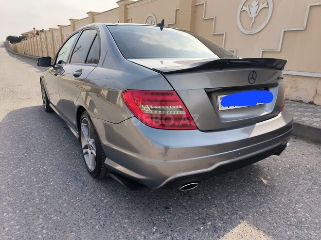 Mercedes C 300 2012, 220,000 km - 3.5 l - Bakı
