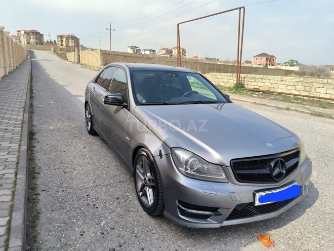 Mercedes C 300 2012, 220,000 km - 3.5 l - Bakı