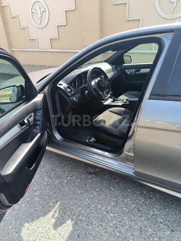 Mercedes C 300 2012, 220,000 km - 3.5 l - Bakı