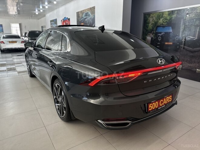 Hyundai Grandeur-5