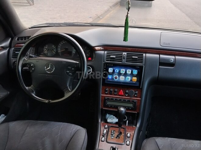Mercedes E 220 d 2001, 452,326 km - 2.2 l - Bakı