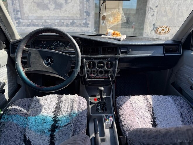 Mercedes 190 1991, 213,000 km - 2.0 л - Bakı