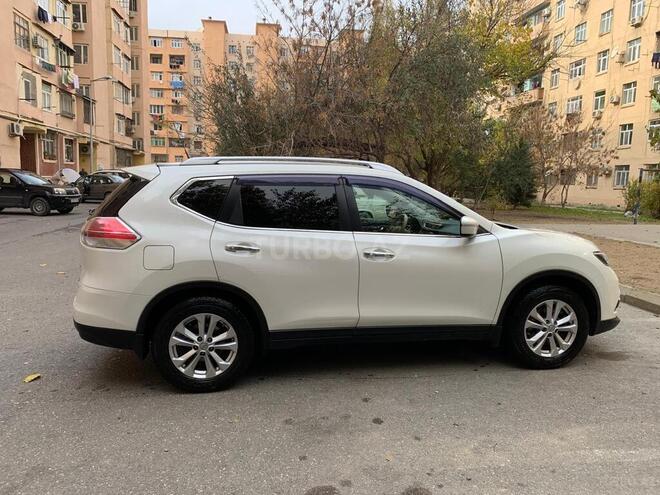 Nissan X-Trail 2014, 210,000 km - 2.5 l - Bakı
