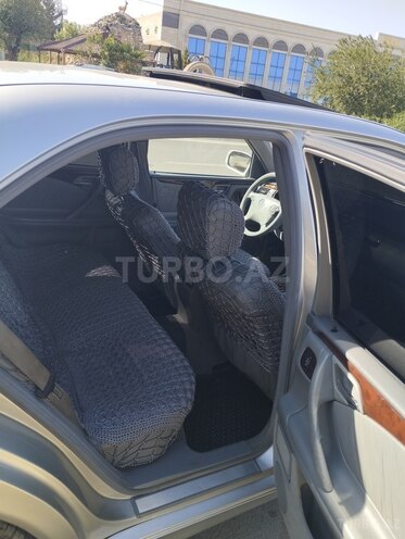 Mercedes E 240 2001, 349,647 km - 2.6 l - Beyləqan