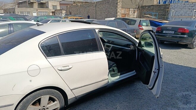 Volkswagen Passat 2008, 287,000 km - 2.0 l - Bakı