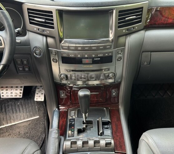 Lexus LX 570 2008, 290,000 km - 5.7 l - Gəncə