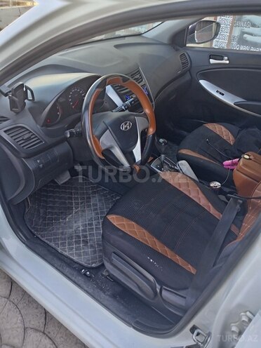 Hyundai Accent 2013, 195,000 km - 1.4 l - Bakı