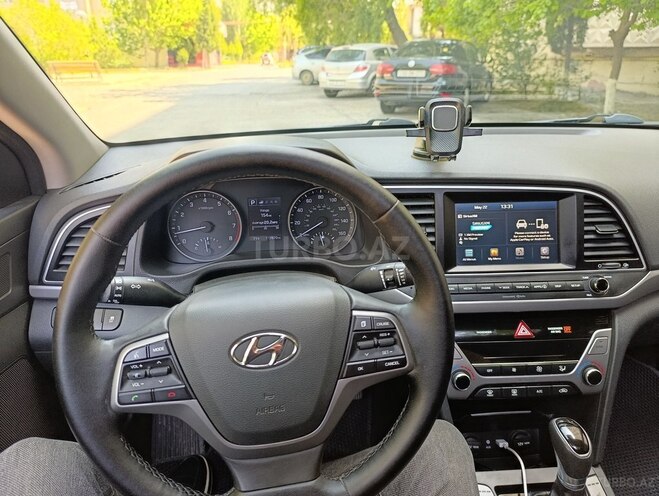 Hyundai Elantra 2017, 187,000 km - 2.0 l - Bakı