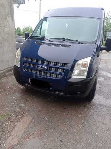 Ford Transit-1