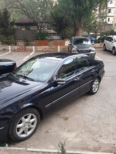 Mercedes C 240 2000, 200,000 km - 2.4 l - Bakı