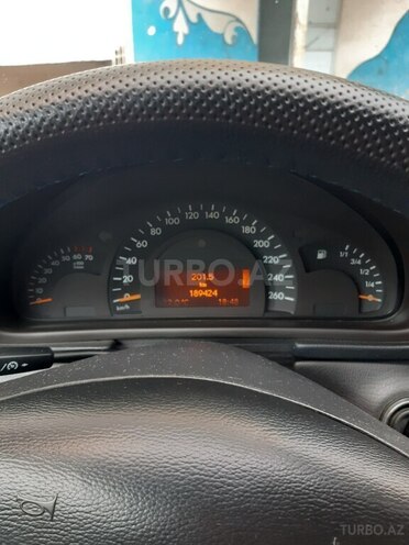 Mercedes C 240 2000, 200,000 km - 2.4 l - Bakı