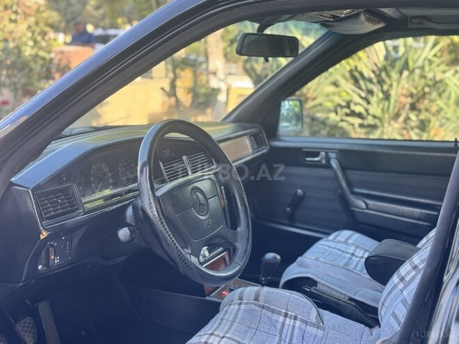 Mercedes 190 1993, 310,000 km - 2.0 l - Sumqayıt