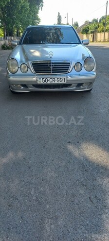 Mercedes E 240 2000, 379,011 km - 2.4 l - İsmayıllı
