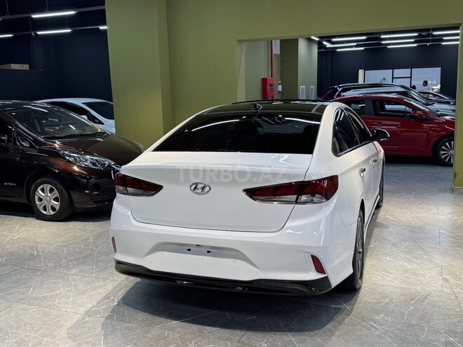 Hyundai Sonata-8