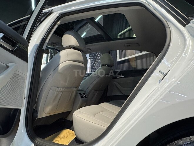 Hyundai Sonata-18