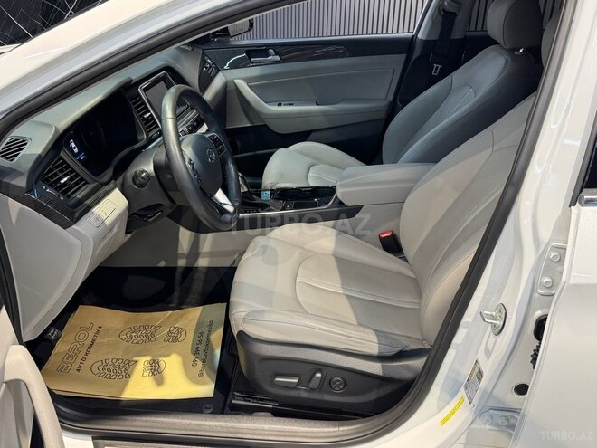 Hyundai Sonata-21