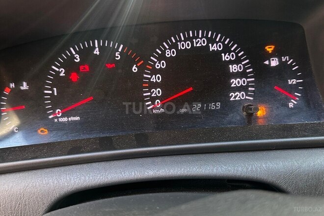 Toyota Corolla 2005, 221,000 km - 1.4 l - Bakı